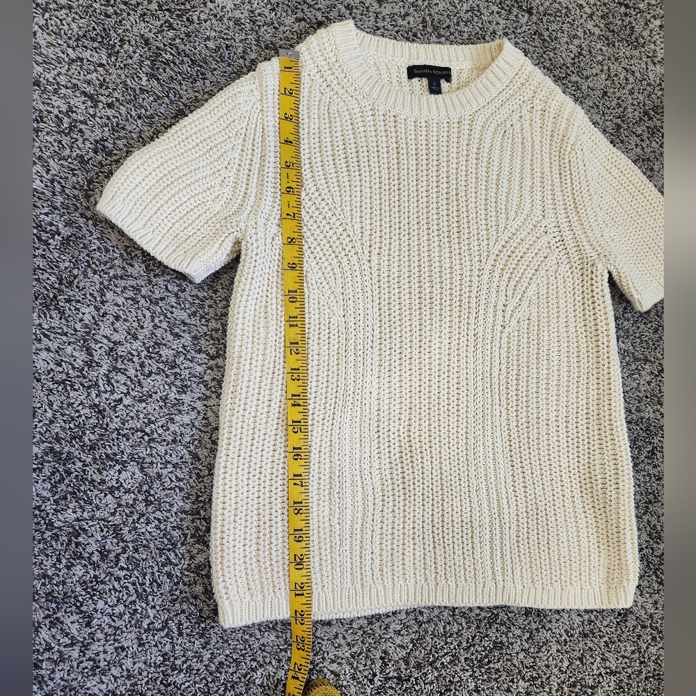 Banana Republic Cream Knit Top Size S - Picture 9 of 9